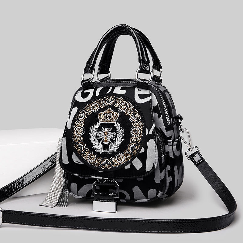 Ba Lô Đeo Vai Một Bên Vai Đính Đá Chữ Phong Cách Thời Trang Mới 2022 Cho Nữ