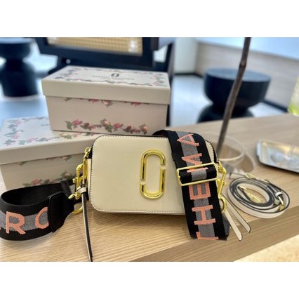 Hàng Sẵn Sàng!!Túi Da Bò Đeo Chéo MARC JACOBS White DTM Snapshot Có Hai Dây Đeo Vai / Hộp