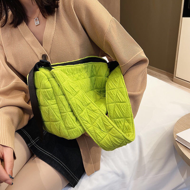 Túi Xách Cỡ Lớn Xanh Dạ Quang Phong Cách StreetStyle