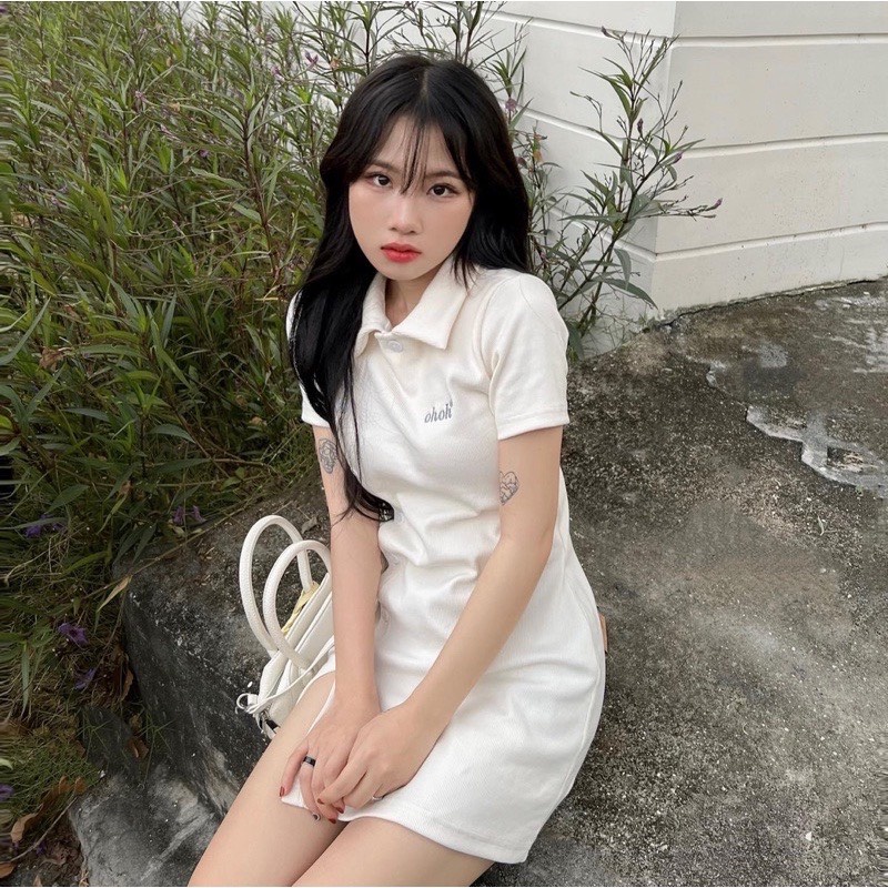 Váy cổ đức cài cúc hàng lệch thêu chữ có co dãn