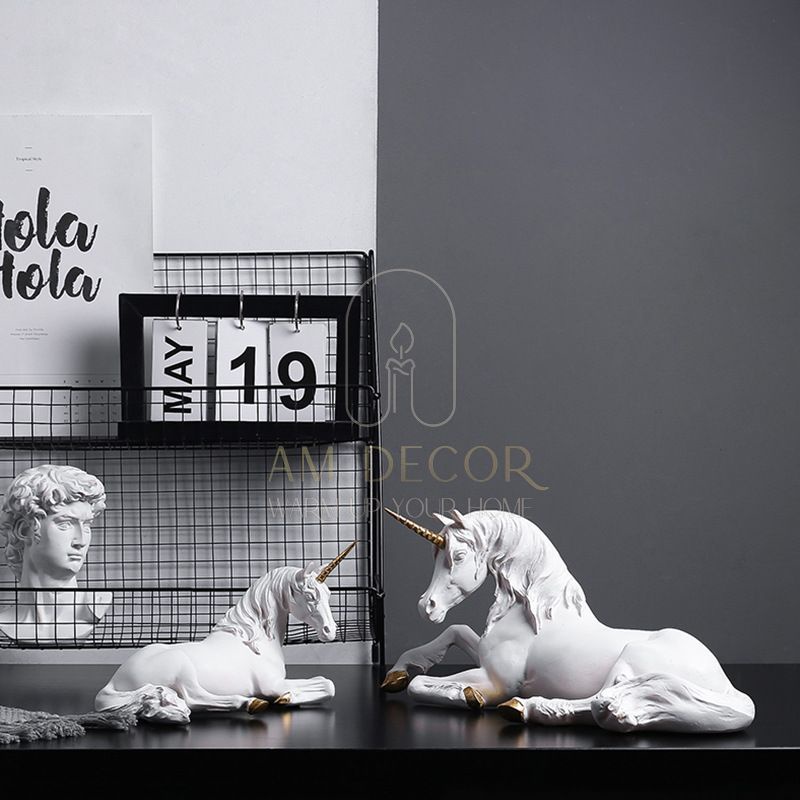 Tượng Ngựa kỳ lân trắng phong cách Bắc Âu decor trang trí hiên nhà, tủ TV, phòng khách sang trọng - AM Decor