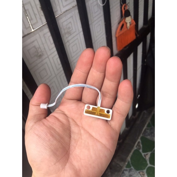 Cảm biến và nam châm máy nước nóng ferroli