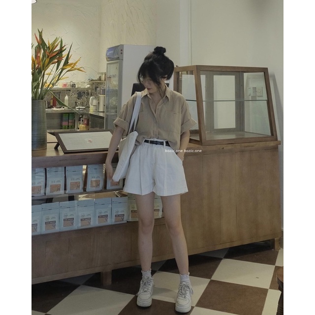 Áo sơ mi thô tay lỡ in chữ nhỏ, sơ mi cộc tay form rộng basic in chữ nhỏ Bazic one
