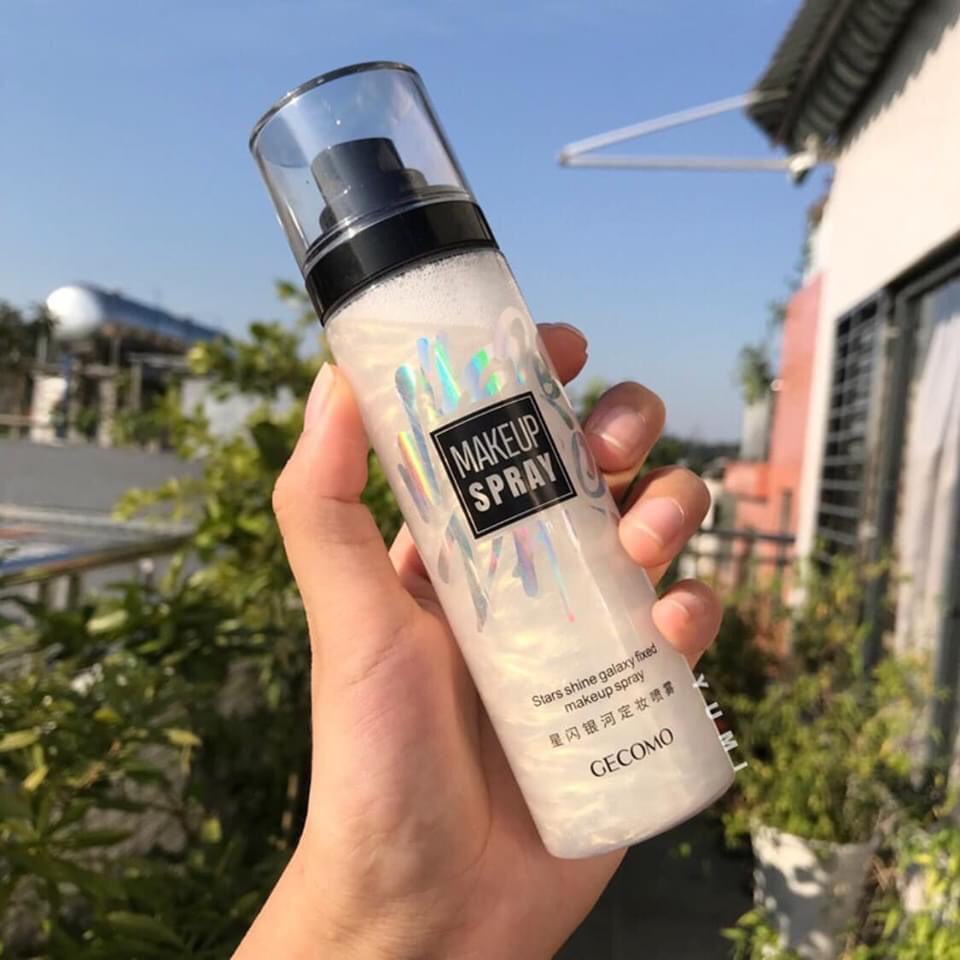 XỊT KHOÁ NỀN & BẮT SÁNG CĂNG BÓNG LỚP MAKEUP SUỐT 8 TIẾNG SPRAY 100ml | BigBuy360 - bigbuy360.vn
