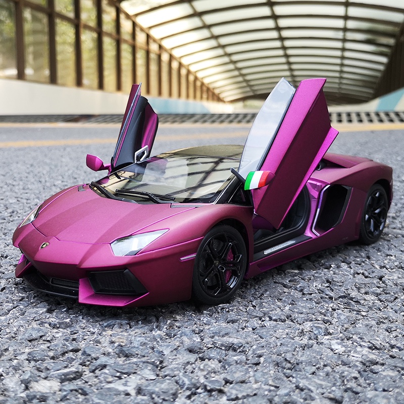 Xe mô hình Lamborghini Aventador LP700 1:18 Welly-Fx
