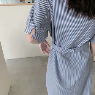 Đầm sọc suông mặc được 2 dáng