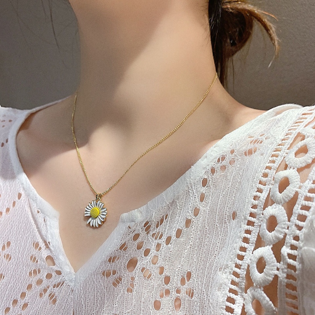 Vòng cổ ngắn hình hoa cúc nhỏ đơn giản cá tính cho nữ