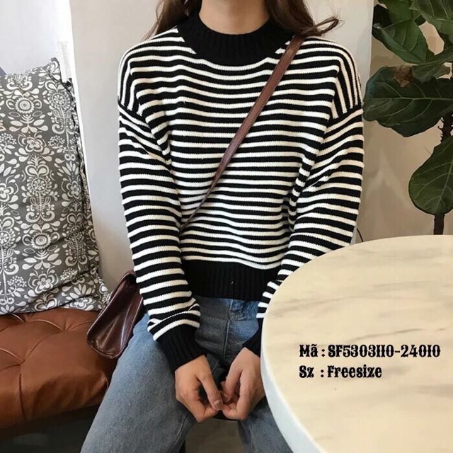 Áo len kẻ nữ