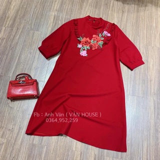Váy đỏ suông
