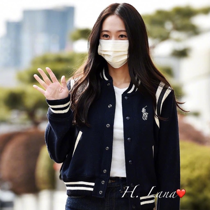 ÁO BOMBER XANH PHỐI SỌC TRẮNG THÊU NGỰA