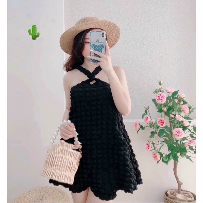 Đầm vải xốp cổ yếm về 2 màu trắng, đen ☘️☘️alohashop91