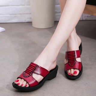 Dép nữ trung niên cho mẹ