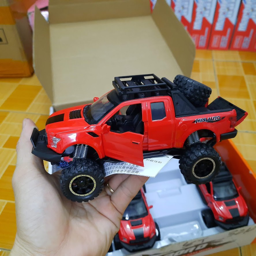 Xe mô hình ford offroad 1:32 đồ chơi trẻ em bằng hợp kim nhựa có đèn và âm thanh mở được cửa xe