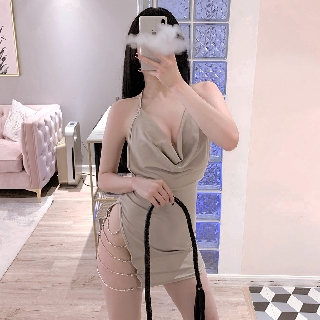 Đầm ôm body hở lưng xẻ hông gợi cảm quyến rũ