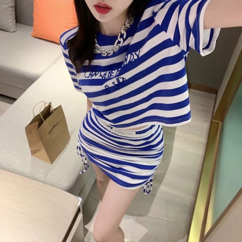 Set Đồ Thể Thao Áo Thun Ngắn Tay + Chân Váy Ngắn Thời Trang Mùa Hè Cho Nữ