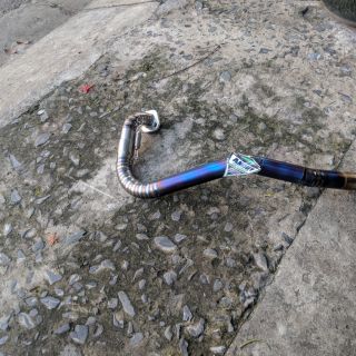 Cổ pô Titan Vario 2018