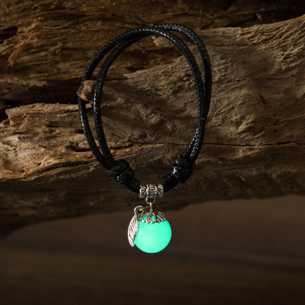 Vòng Tay Dây Bện Mặt Chiếc Lá Phát Sáng Trong Đêm Unisex