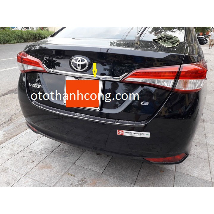 Ốp tay mở cốp vios 2019 2020