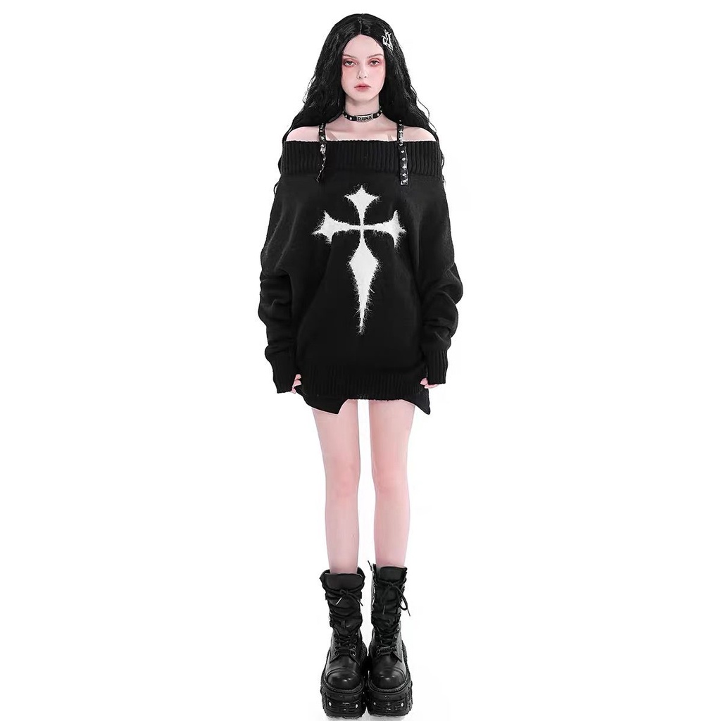 Áo Sweater Dệt Kim Mỏng Nhẹ Thoáng Khí Dây Chéo Vai Đính Đinh Tán Họa Tiết Dễ Thương