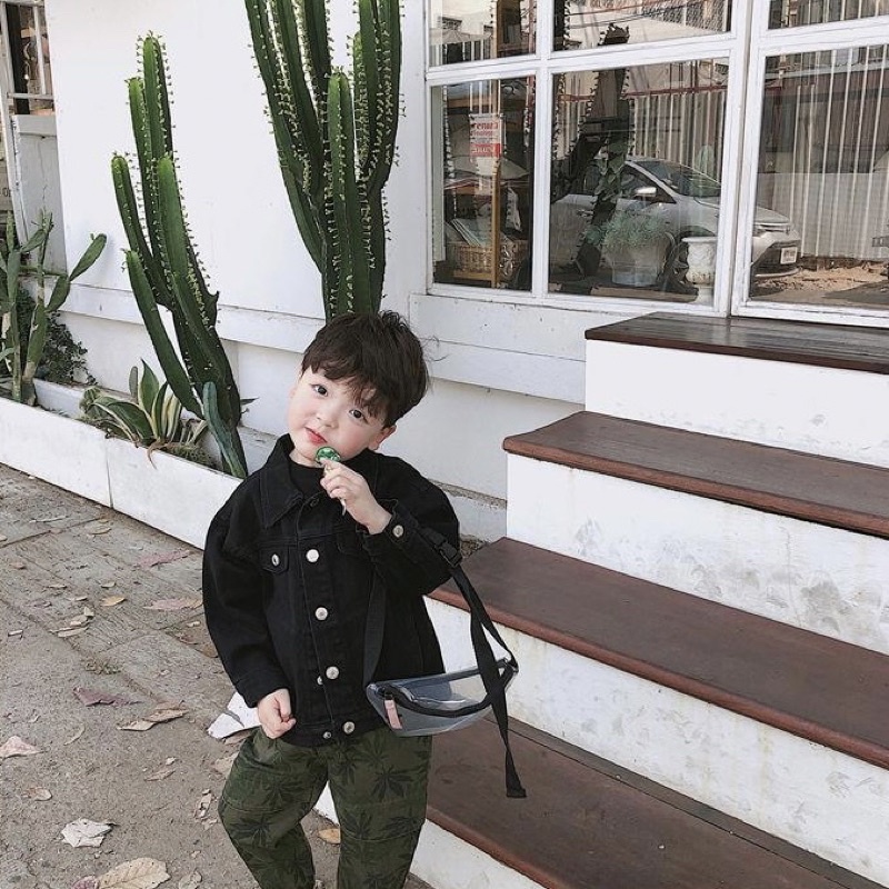 Áo khoác jean cho bé trai bé gái Batala kids, áo bò trẻ em hai màu khuy bấm cho bé từ 10-25kg