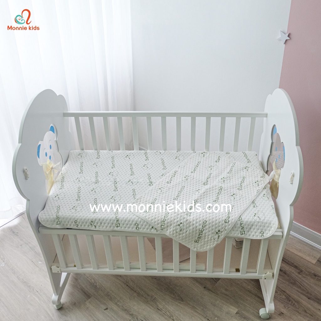 Tấm lót thay tã chống thấm cho bé 4 lớp vải sợi tre Bamboo cao cấp Comfy baby kích thước 70x120cm