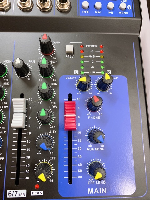 Bộ thu âm Mixer F7 bảo hành 6 tháng