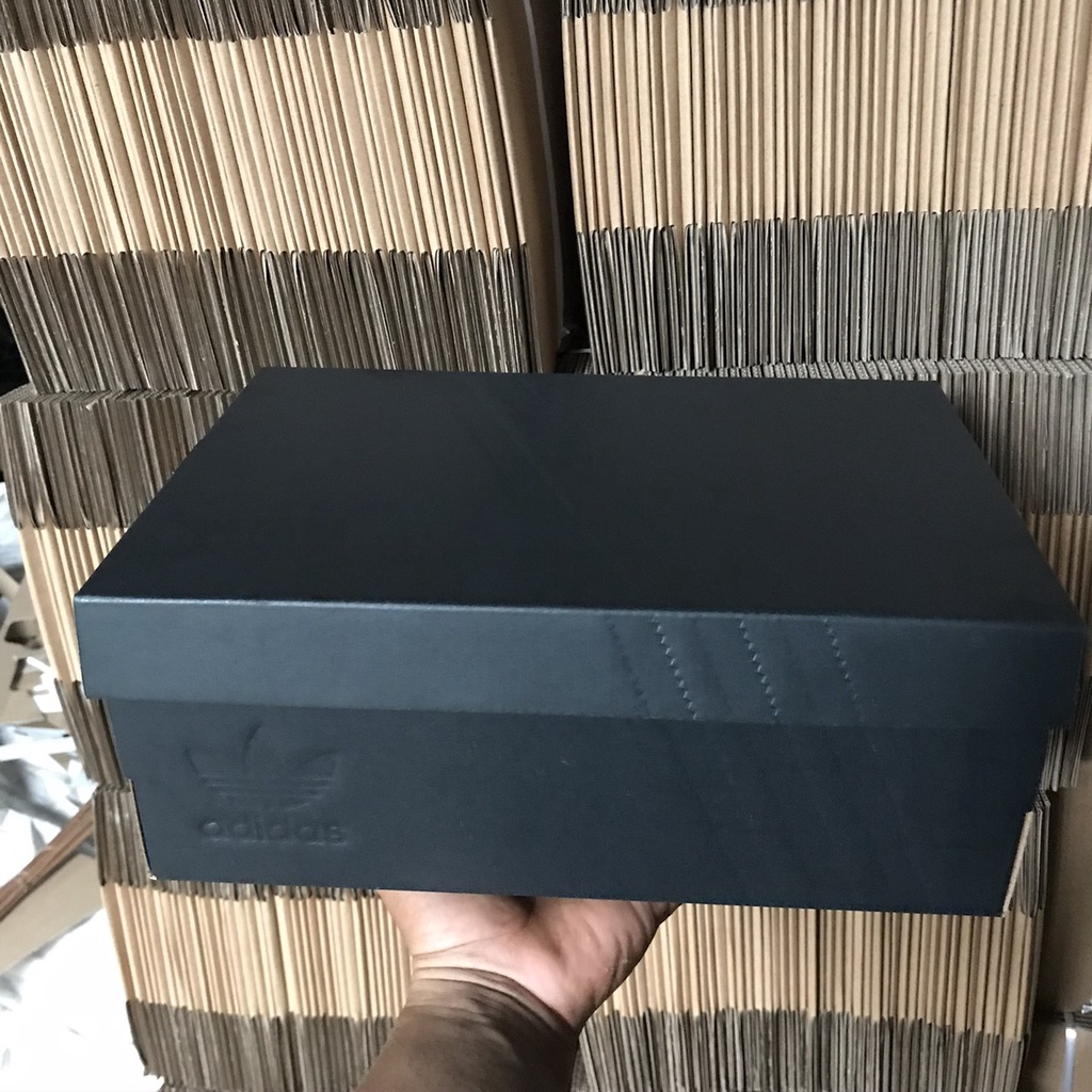 COMBO 5 HỘP GIÀY ADIDAS SIZE 30X20.5X12CM NHIỀU MÀU