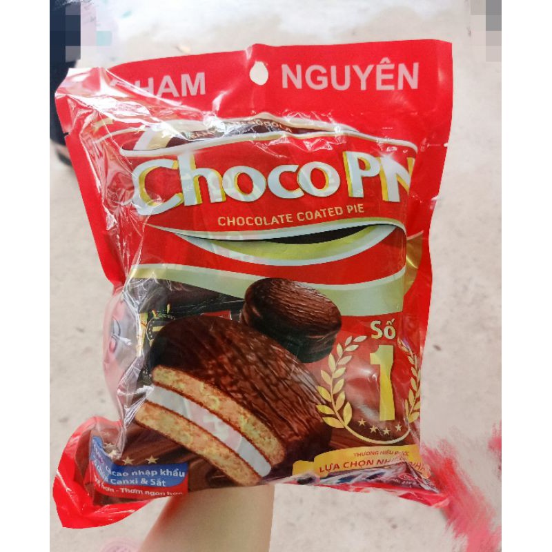 12 Bánh socola kem Choco PN gói 216g