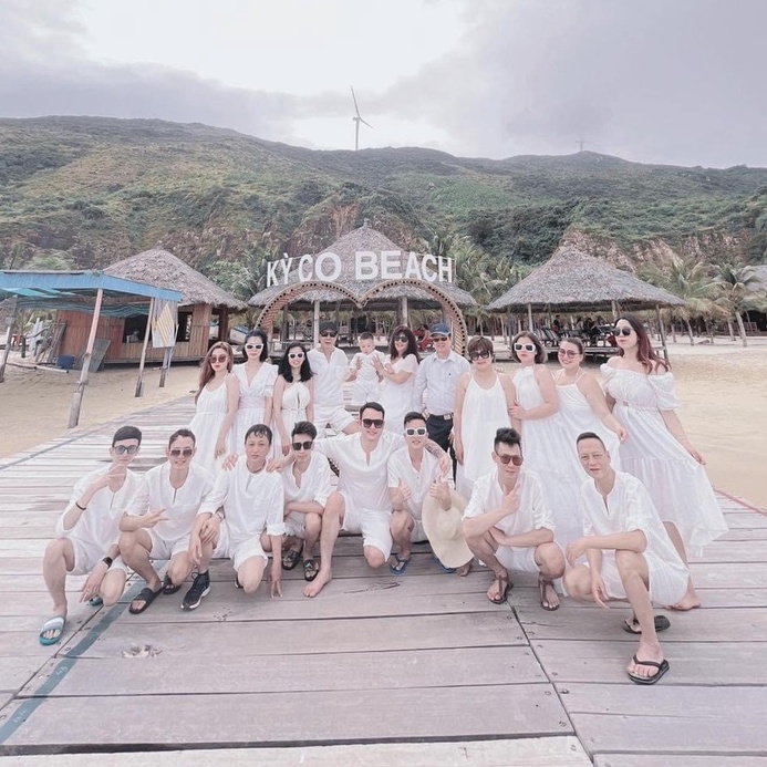 Set đồ đôi đi biển mặc nhóm, đồng phục gia đình đi biển