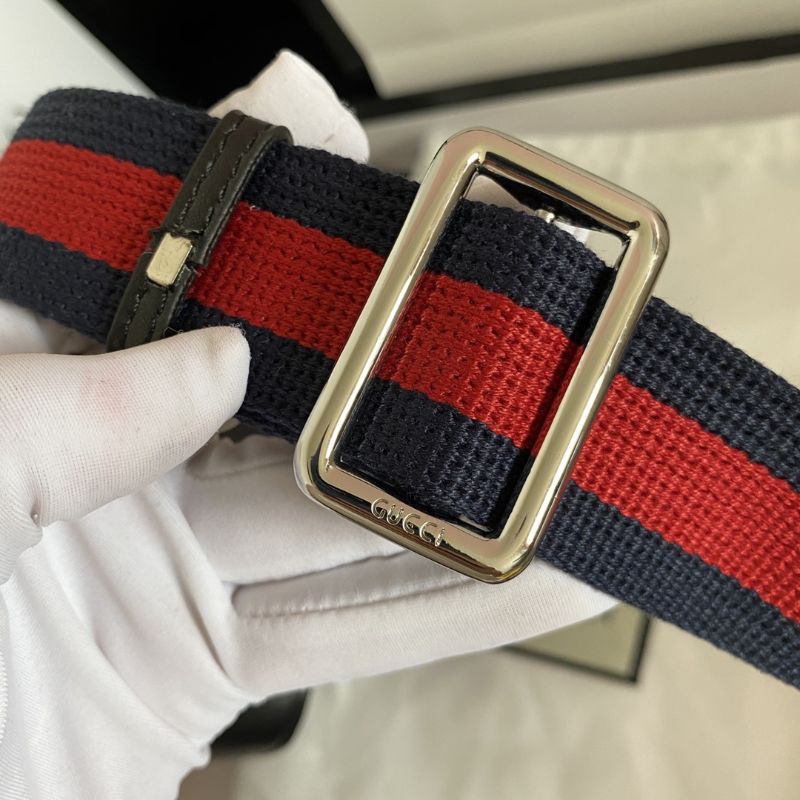 túi xách đeo chéo nam nữ kéo khóa họa tiết logo GG Gucci GC