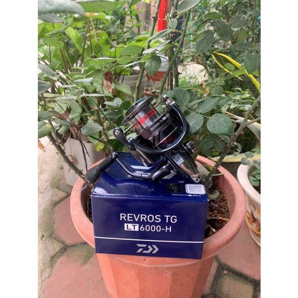 Máy câu DAIWA REVROS TG4000 -6000 chính hãng công ty
