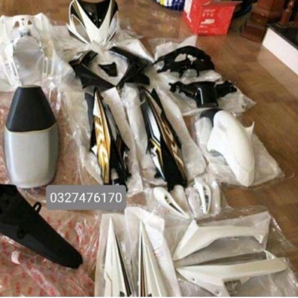 bộ nhựa dàn áo xe Exciter 2010 màu trắng RC zin yamaha