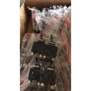công tắc đuôi 9523 ( COMBO 5 CHIẾC )