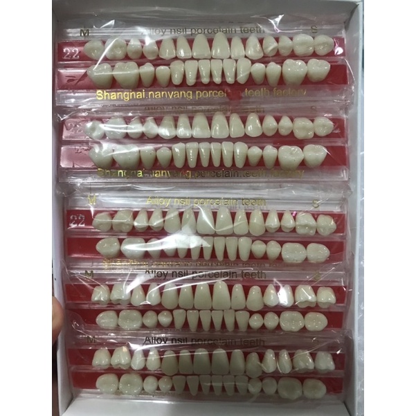 Răng sứ tháo lắp