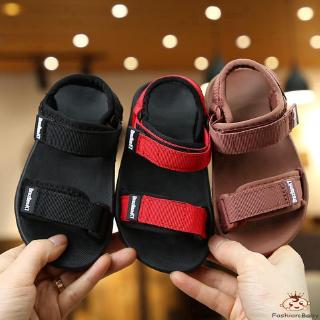 Giày sandal cho bé đáng yêu