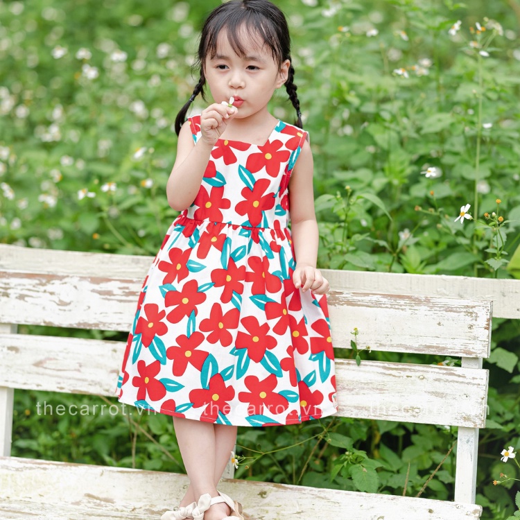 Váy tim lưng CARROT cho bé gái, họa tiết hoa đỏ lá xanh thumbnail
