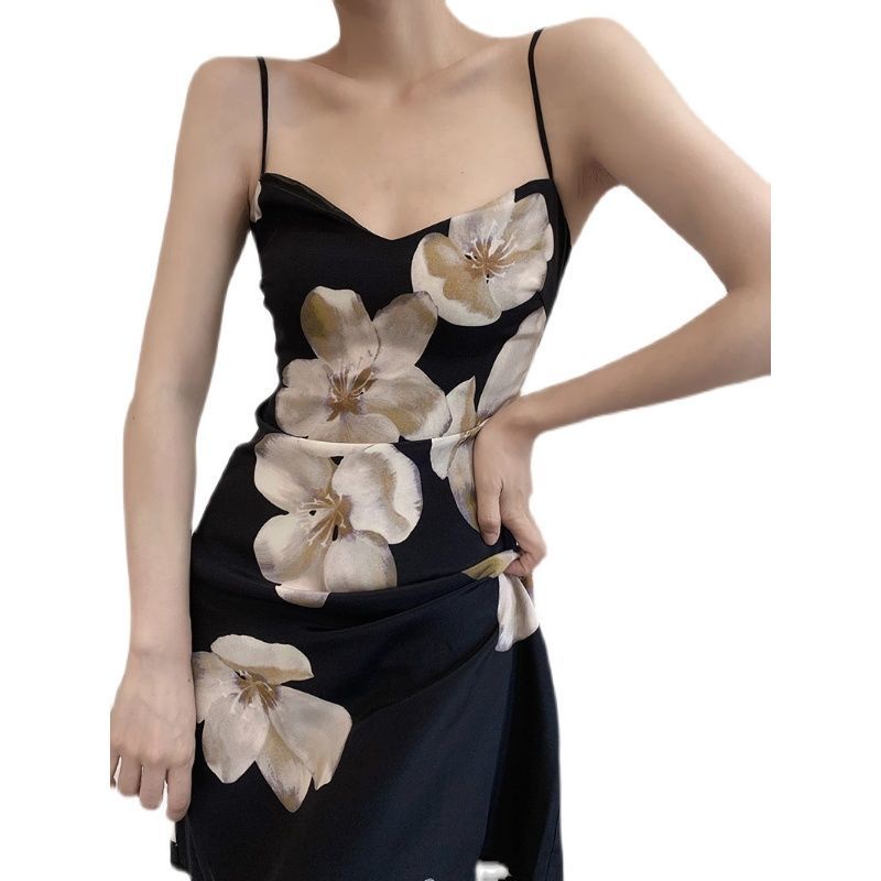 Lady sweet and spicy high sense summer magnolia flower fragmentary lady French sexy suspender pure desire dress short skirt