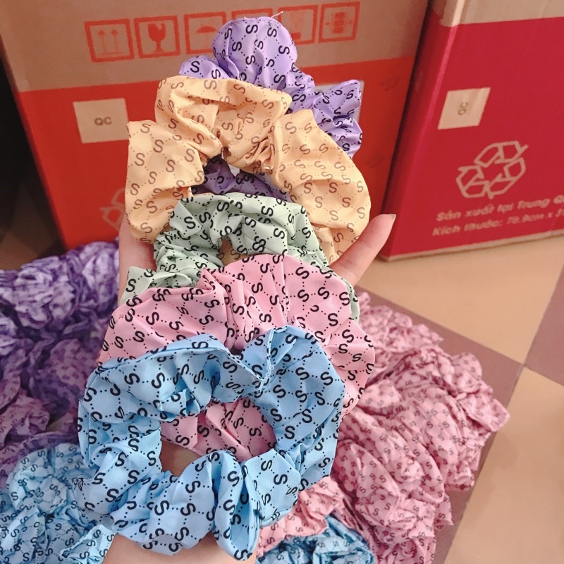 Sỉ  10 cột scrunchies caro đẹp giá rẻ