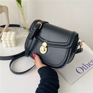 Women's Mini Bag: 2021 New Style Foreign Style Student's Versatile Red One Shoulder Bag Mini Mobile Bag