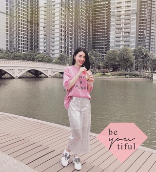 Set hồng lấp lánh