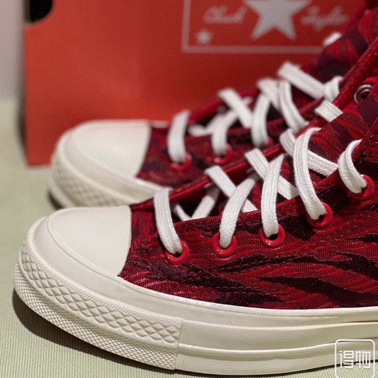 CONVERSE Nước vô hình, Hổ vô cùng sợ hãi trong năm Tiger series Những ý tưởng mới của năm mới, âm thanh của tương lai.