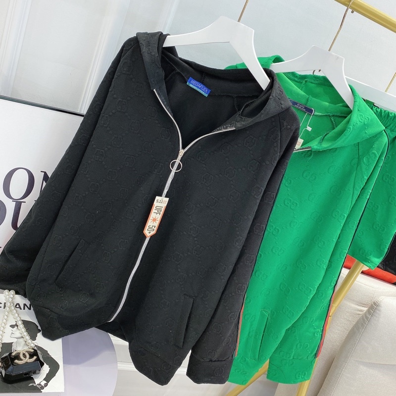 [ 𝐅𝐑𝐄𝐄 𝐒𝐇𝐈𝐏 ]SÉT GU..CCI SIÊU ĐẸP  CHẤT LIỆU XỐP DẬP NỔI ĐANG CHẠY LẮM Ạ . MẶC LÊN ĐỨNG FORM LẮM A