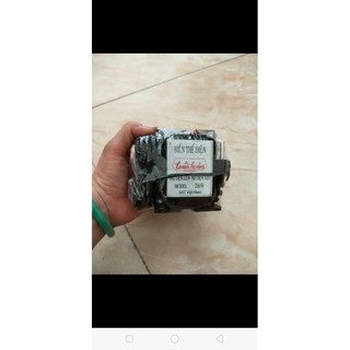 Bộ chuyển đổi nguồn 220v sang 100v 200w
