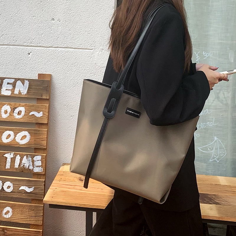 IELGY Túi tote Đeo Vai Bằng Vải nylon Đơn Giản Dễ Phối Đồ Cho Nữ