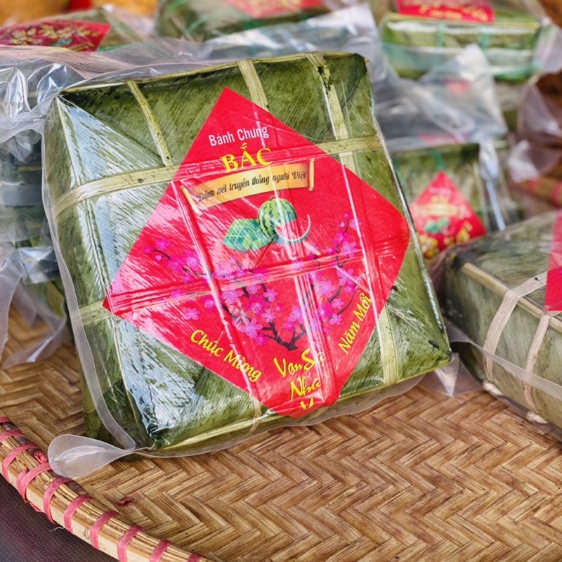 Bánh Chưng ÔNG BỐN - Bánh Mới, Hút Chân Không, Để Cả Tuần, Chỉ Giao TP.HCM