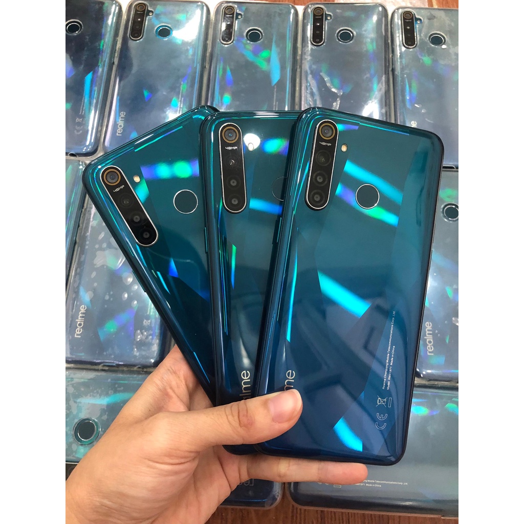 Realme 5 Pro 8GB/128GB nguyên zin đẹp keng Full chức năng kèm cường lực ốp lưng BH 06 tháng