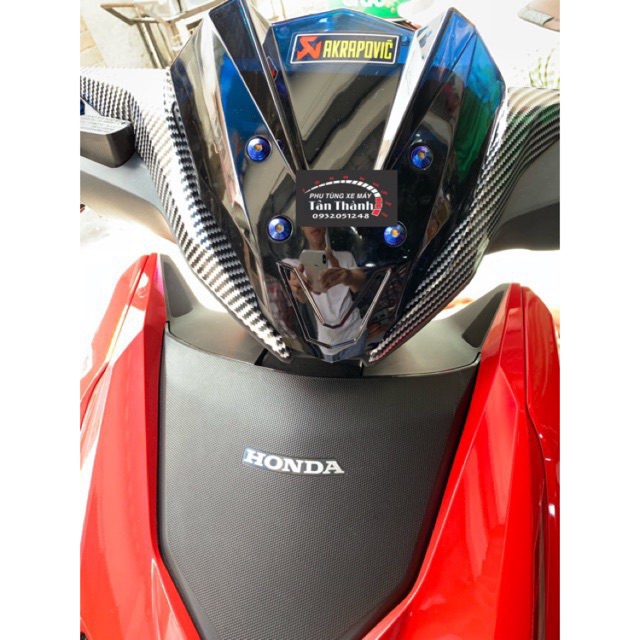 Mão Winner X kèm 4 ốc xanh titan