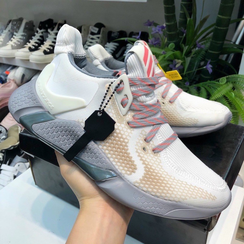 Giày thể thao sneaker alpha bounce 2020 màu kem