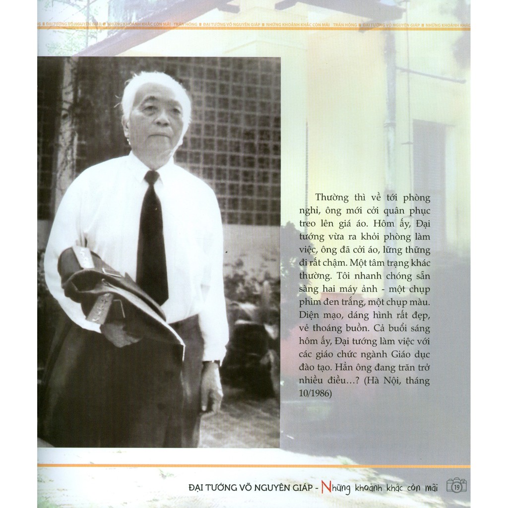 Sách - Đại Tướng Võ Nguyên Giáp những khoảnh khắc còn mãi | BigBuy360 - bigbuy360.vn