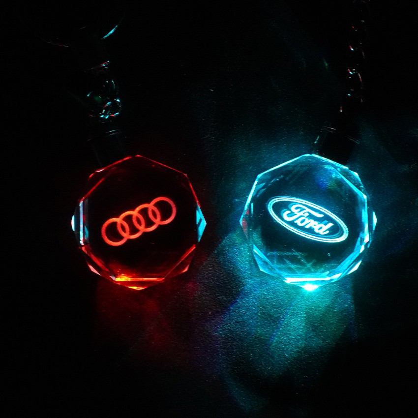 Móc Khoá Xe Ô Tô Hình Logo Hãng Xe Có Đèn Led Nhấp Nháy Tặng kèm Pin